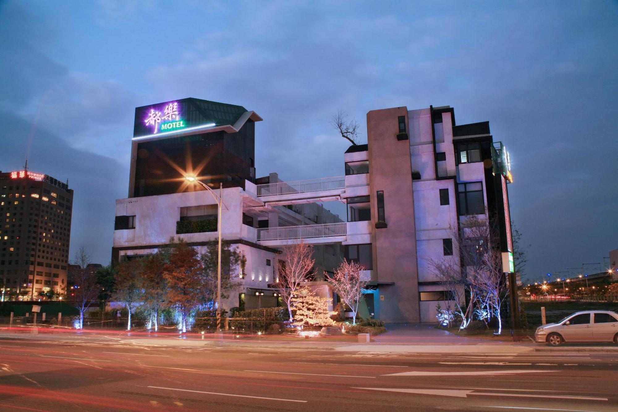 Doule Motel Taichung Buitenkant foto
