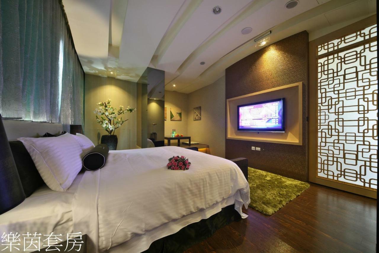 Doule Motel Taichung Buitenkant foto
