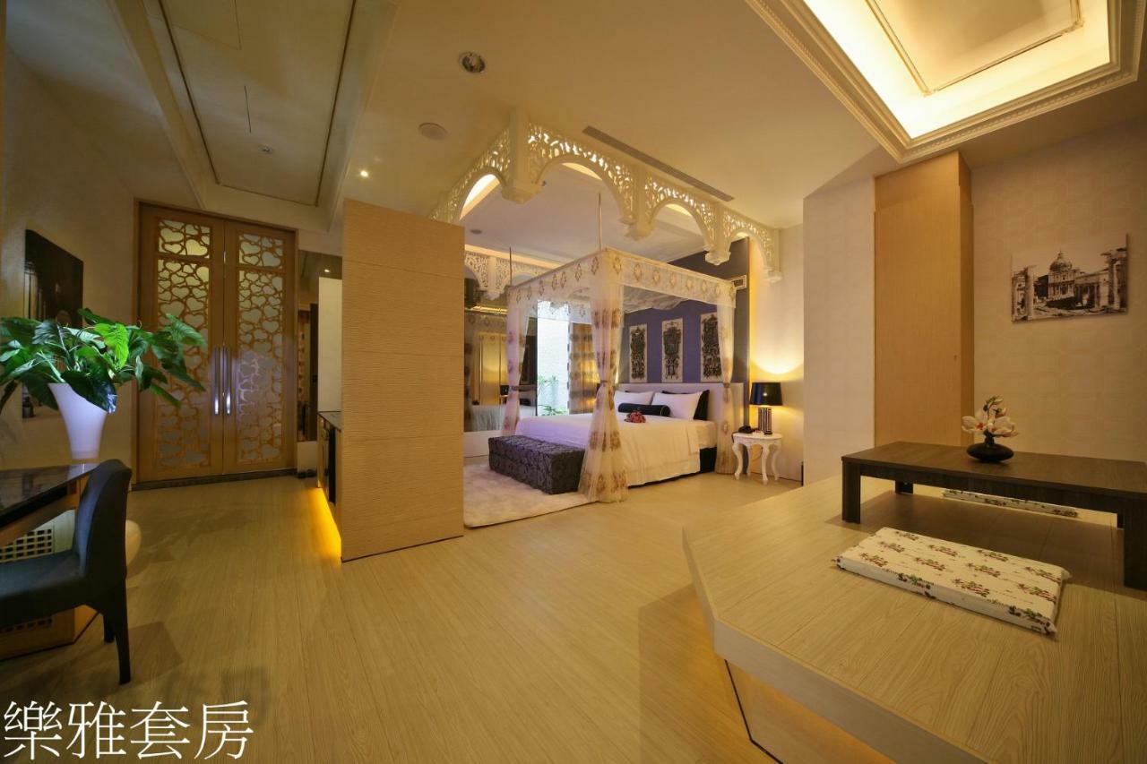 Doule Motel Taichung Buitenkant foto