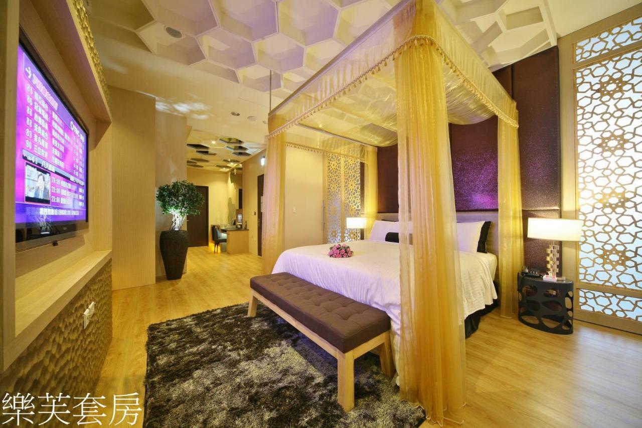 Doule Motel Taichung Buitenkant foto
